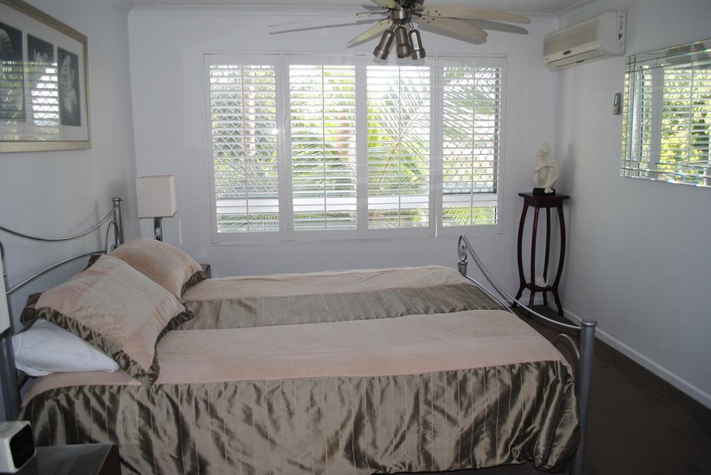 Surfside On The Beach Buddina Экстерьер фото