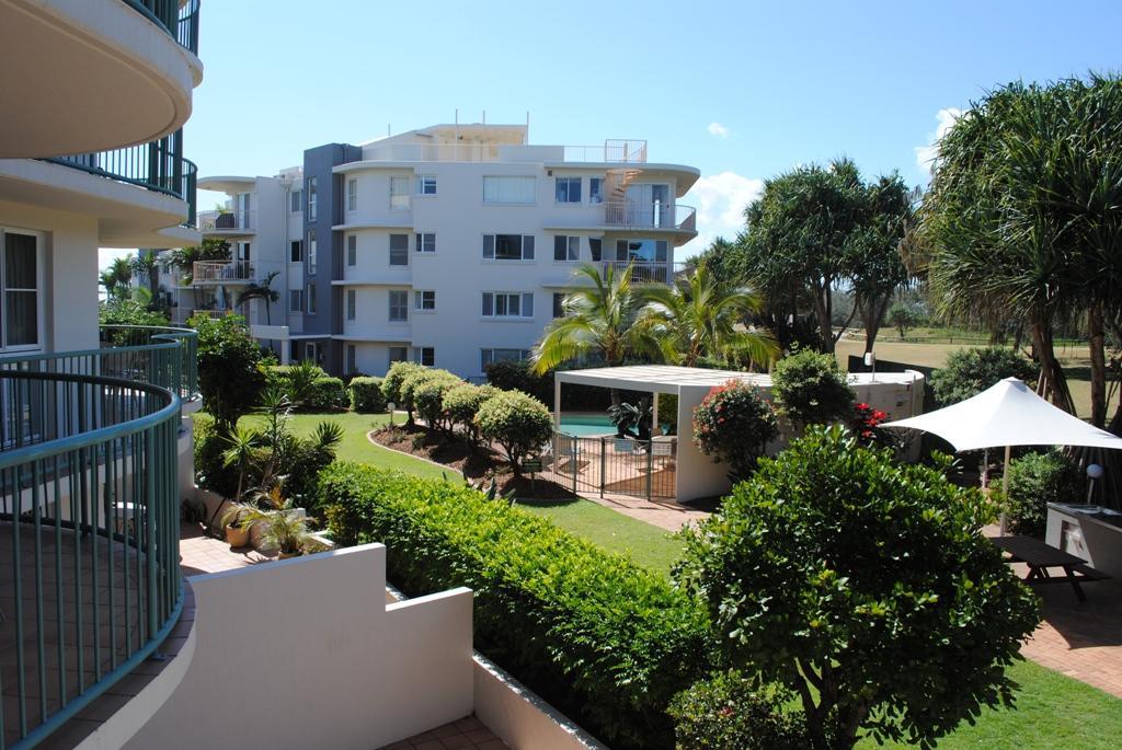 Surfside On The Beach Buddina Экстерьер фото