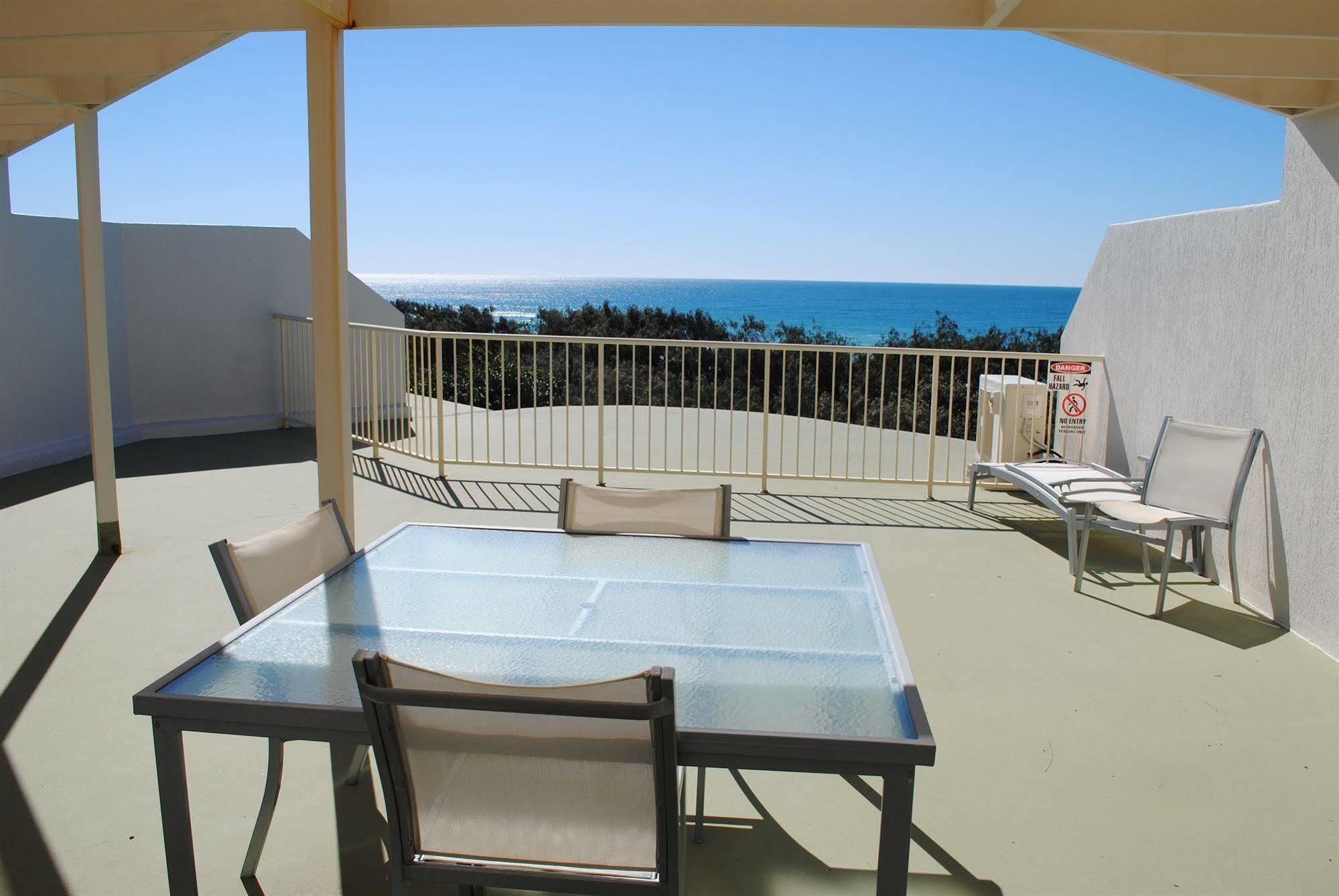 Surfside On The Beach Buddina Экстерьер фото