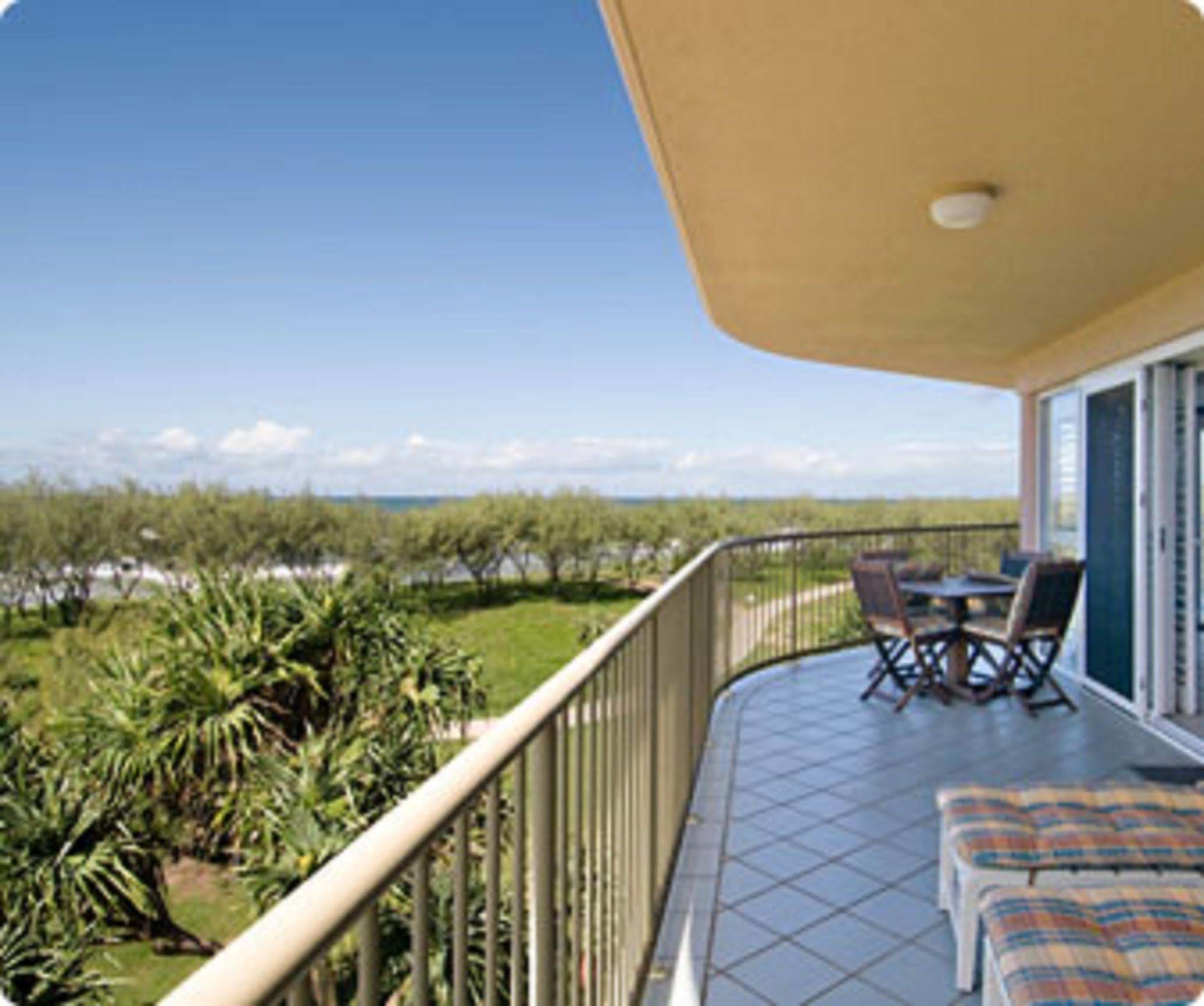 Surfside On The Beach Buddina Экстерьер фото